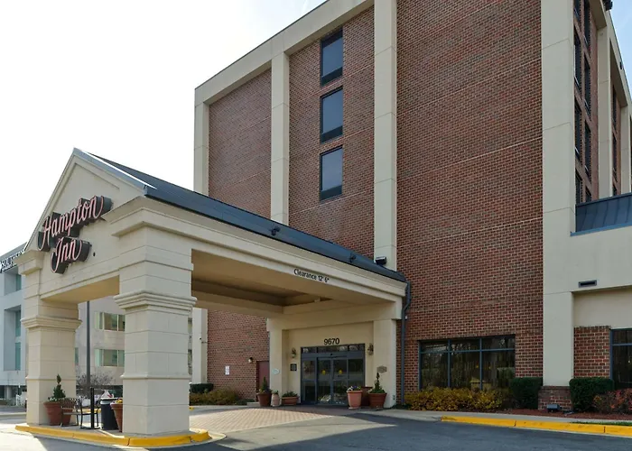Hotel near College: Hampton Inn College Park